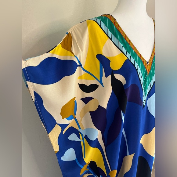 Blue Tropical Pattern Kaftan - Picture 5 of 7